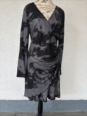 Simon Chang Black and Gray Long-Sleeve Wrap Dress